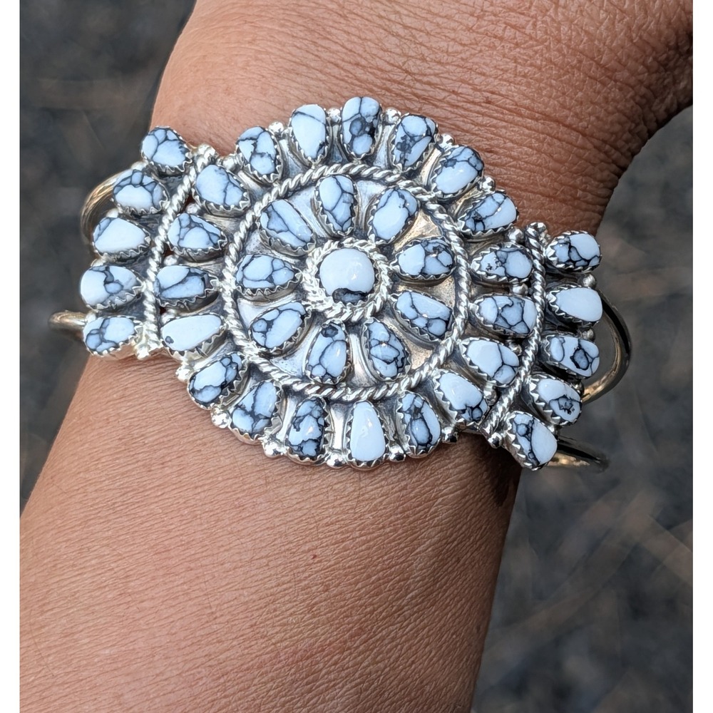 Handmade Navajo Sterling Silver Cuff Bracelet Signed Benally Native American **‎
